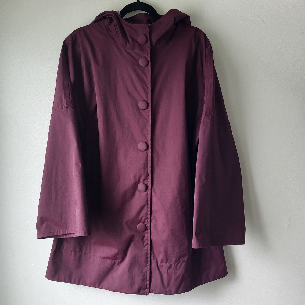 Lululemon A lady plum rain jacket. Size 12